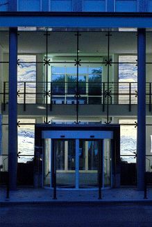 Dietmar Hofmann - Künstlerische Gestaltung Bürogebäude Rauter GmbH, Essen - Ölmalerei auf Glas, hinterleuchtet